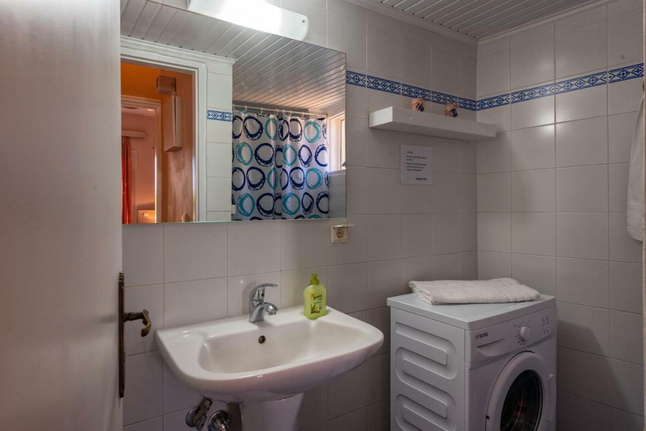 Vasiliki Apartments Трагаки Екстериор снимка