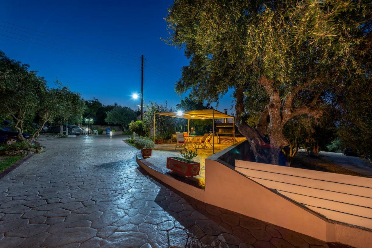 Vasiliki Apartments Трагаки Екстериор снимка