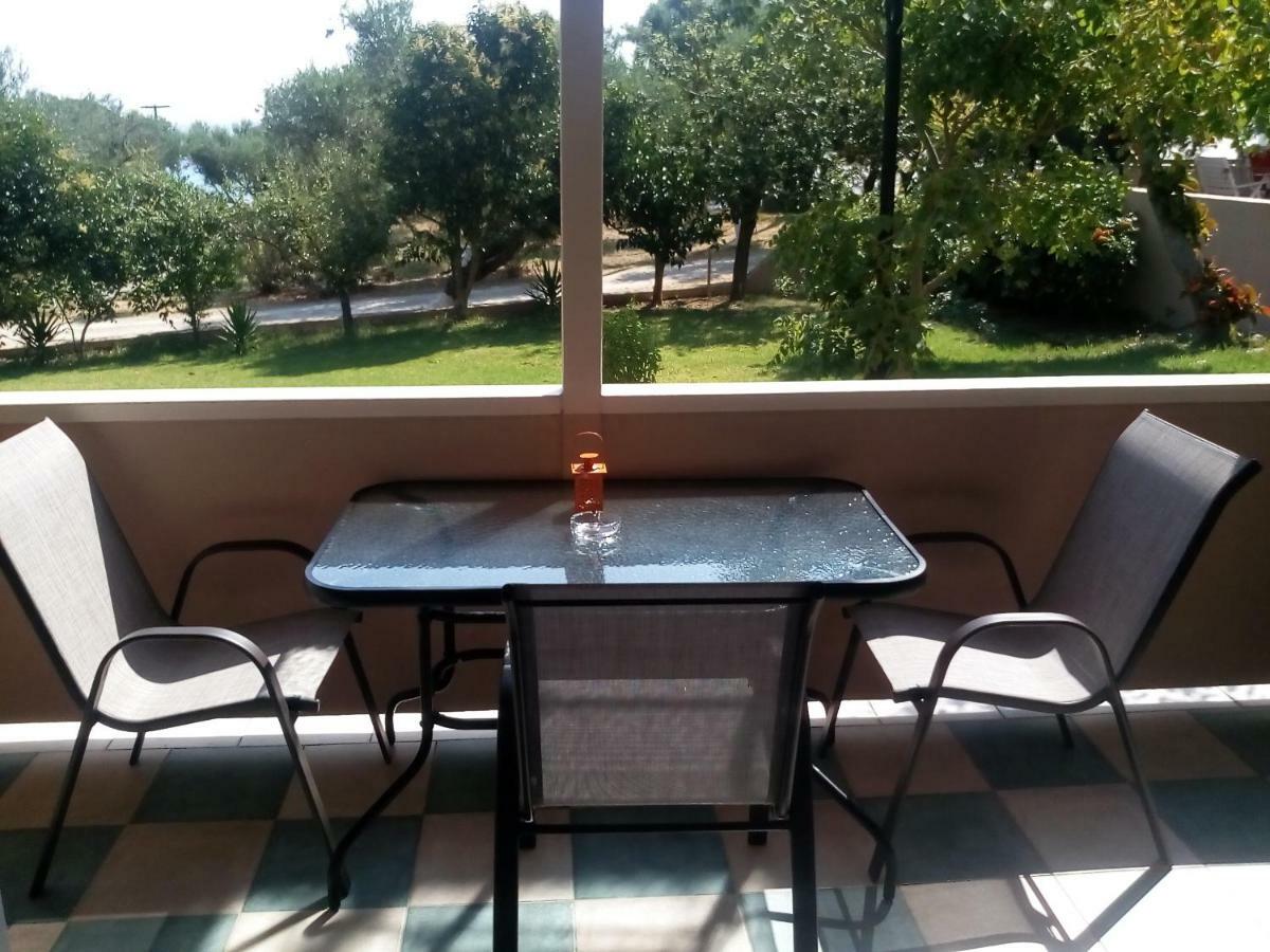 Vasiliki Apartments Трагаки Екстериор снимка