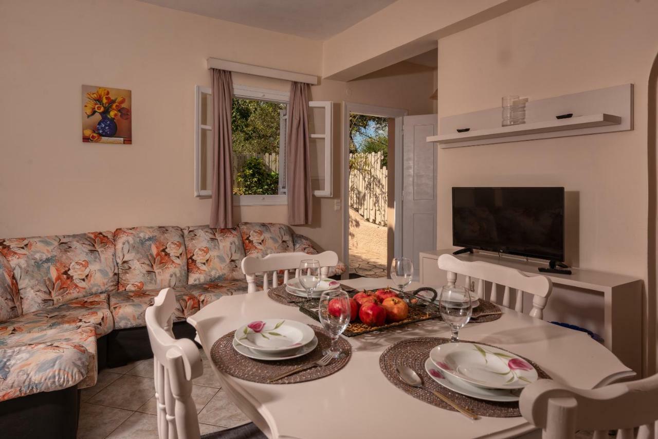 Vasiliki Apartments Трагаки Екстериор снимка