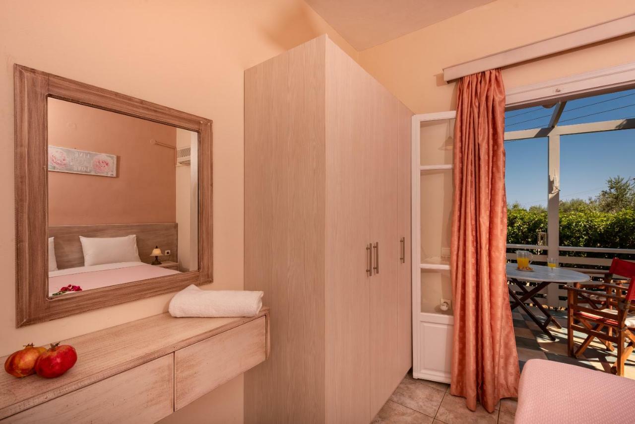 Vasiliki Apartments Трагаки Екстериор снимка